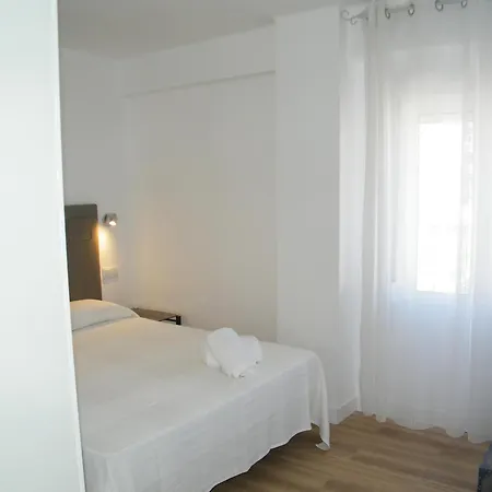 Playa De Gandia, Renovado En Primera Linea Con Terraza, Aire Acondicionado Y Parking - Es-314-22