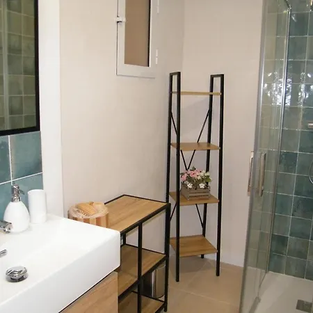 Playa De Gandia, Renovado En Primera Linea Con Terraza, Aire Acondicionado Y Parking - Es-314-22 Apartment *