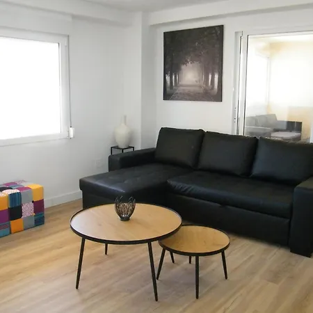 Playa De Gandia, Renovado En Primera Linea Con Terraza, Aire Acondicionado Y Parking - Es-314-22 Gandia