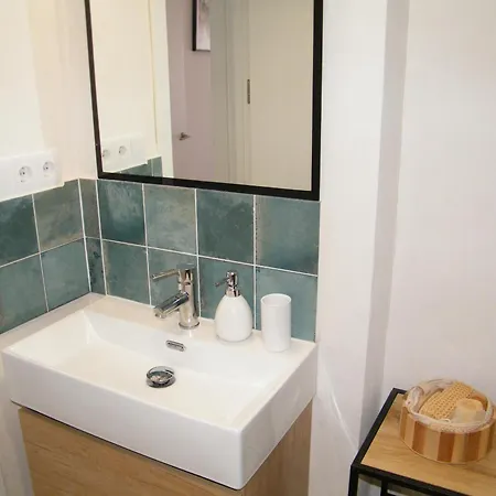 公寓 Playa De Gandia, Renovado En Primera Linea Con Terraza, Aire Acondicionado Y Parking - Es-314-22 *